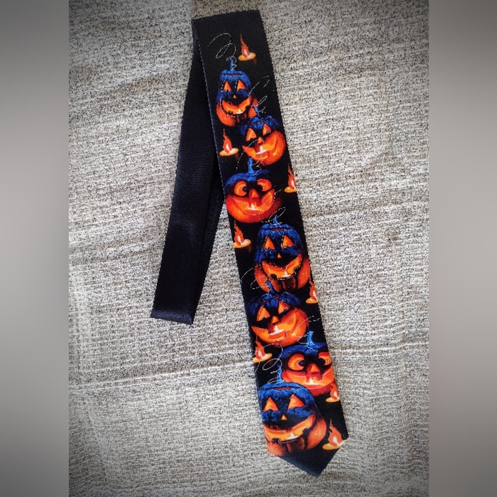 Perfect Condition J. Garcia Collector's Edition Halloween Tie "Alligator Works" - Picture 2 of 7